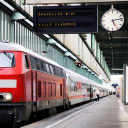 Phrase Image - railway station